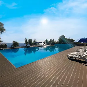 Il Pampaleone Glamping And Campeggio